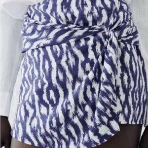 Zara Blue and White Abstract Skort